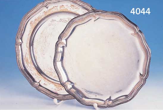 KONVOLUT 2 ANBIETTELLER, DEUTSCH, WILKENS BREMEN, 30ER JAHRE, BAROCKSTIL, RAND GEBOGT, GETREPPT, 1 X M. ADELSWAPPEN, D CA. 21/23 CM, ZUS. CA. 395 ...