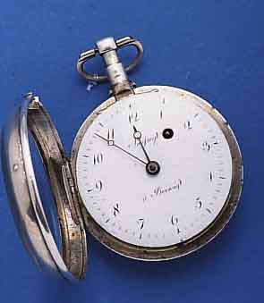 SAUFSEY A BERNAY SPINDELHERRENTASCHENUHR, FRANKREICH UM 1810, SILBER, GEW. EMAILBL. SIGN., L. BESCH., VERG. PLATINENW., ANTRIEB ÜBER KETTE U. ...