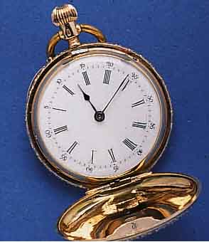 DAMENTASDAMENTASCHENUHR, SCHWEIZ UM 1855, GG 750/000 GEH. AUFW. RELIEF., WIE PENDANT U. BÜGEL, RÜCKSPRUNGDECKELFKT., VERS. BLATT, SCHLÜSSEL- ...