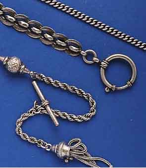 KONVKONVOLUT: 4 TASCHENUHRENKETTEN, GEFERT. IN DER ZEIT VON 1880-1920, 1X SILBER, 3X NICKEL, TEILW. VERS. M. ABHÄNGUNGEN U. KNEBEL, NUTZSP. ...