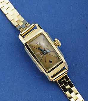 ALPINA DAMENGOLDBANDUHR, SCHWEIZ/DEUTSCHLAND UM 1936, GG 585/000-GEH. INCL. GG-GLIEDERBAND, FALTSCHL. M. DEHNUNGSAUSGL., BODEN GEDR., ORIG.-BLATT ...