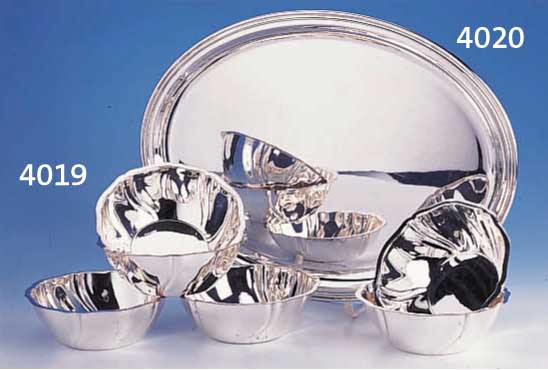 OVALES TABLETT, 800ER SILBER, CA. 36 X 27 CM, SCHLICHTES DEKOR, CA. 665 G, PASSEND ZU KAT.-NR. 08-04033