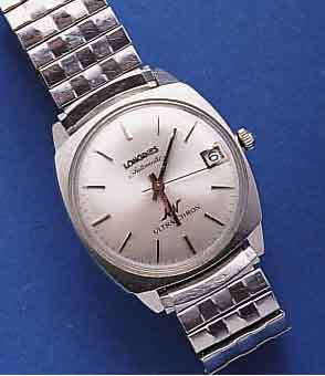 LONGINES HERRENARMBANDUHR, AUTOMATIK ULTRA- CHRON, SCHWEIZ UM 1967, EDELST., EINSCHALEN- AUSF., GET. A-WELLE, ZUGGLIEDERB. SEK., SCHNELLSCHW., 17 ...
