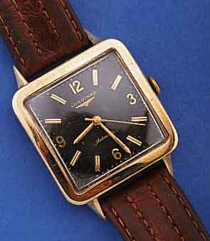 LONGINES HERRENARMBANDUHR, SCHWEIZ/USA UM 1952, GG-FILLED, CARREE-ARRONDE-FORM, BER., BOD. AUFGEDR., FRÜHE AUTOMATIK M. ZENTRALSEK., KAL. 19AS, ...