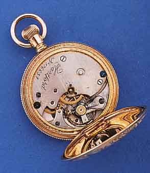 HARTFORD HERRENTASCHENUHR, SAVONETTE, USA UM 1885, METALL-RG-AUFLG., BEIDE SCHALEN SCHMUCK- GRAV., VOGELDARST. U. BLÜTEN, MONOGR. SPIEGEL- FREI, ...