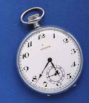 ZENITH HERRENTASCHENUHR, SCHWEIZ UM 1938, METALL VERCHR., PERF. EMAILBL. SIGN., GEBL. ORIG.-STIL-FORM-ZEIGER, ORIG.-ZUST., ALTERS- BED. BER., 15 ...