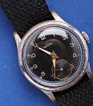 RECTA RECTA MILITÄRARMBANDUHR, FÜR DAS DTSCH. HEER UM 1942, METALL VERCHR., EDELST.-BODEN GESCHR., HIER REG.-GRAV. WOHL FÜR DAS DTSCH. HEER ...