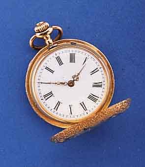 DAMENTASCHEN-/ANHÄNGEUHR, SCHWEIZ UM 1900, GG 585/000, RUNDUMGRAV.BEIDSEIT., TRANSLUZID, BLAU EMAIL., SPRUNGDECKEL IN ZENTR.MIT ENGELSDARST., ...