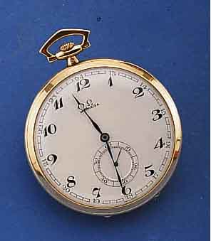 OMEGA HERRENTASCHENUHR, OFFEN, SCHWEIZ UM 1928, GG 585/000, BOD. IM STREIFENDEK., MONO- GR. SPIEGELFREI, VERSILB. BL., ZEIGER TEILW. ERS., ...