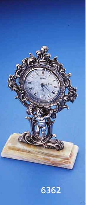 VETTA TISCHWECKER REPLIKA UM 1975, NACH VORLAGE UM 1860, ITALIEN, SILBER, ARBEIT VON LAVORAZIONE A MANO, 800ER SILBER RELIEFIERT M. PUTTENDARST., ...