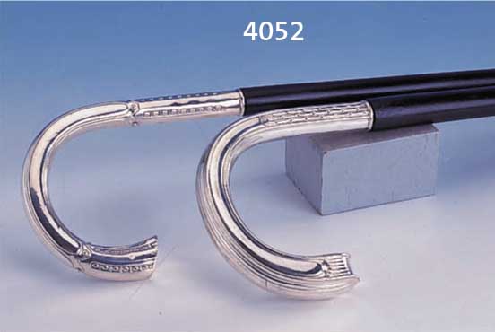 KONVOLUT 2 SPAZIERSTÖCKE, UM 1902/03, 1X SILBER, 1X METALL VERSILBERT, JUGENDSTIL, BUCHE GSCHWÄRZT, L. CA. 80 BZW. 89 CM