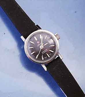 KONVOLUT 5 DAMENARMBANDUHRAUTOMATEN, SCHWEIZ ,F.D.DEUTSCH. MARKT V. 1968-78, VERSCH. DESIGN , BEK. AUTOMATIK-KAL.(Z.B. ETA 2551, 2365, 2369), DAV. ...