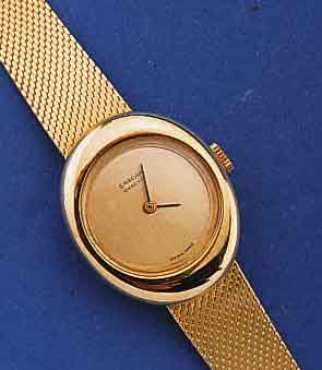 SARCAR DAMENGOLDBANDUHR, SCHWEIZ UM 1972, GG 585/000, GEH. POL., GOLDBAND U. BLATT SAT., UNGETR. LAGERW., BODEN GEDR., RUNDANKER- W. VON ETA, ...