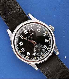 GLYCINE MILITÄRARMBANDUHR, SCHWEIZ FÜR DAS DTSCH. HEER UM 1942, METALL VERCHR., AUF GE- SCHR. EDELST.-BODEN REG.-GRAV. D88575H, SCHW. ...