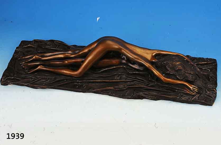 BRUNI, BRUNO, BRONZESKULPTUR, SIGNIERT UND NUM. 35/75, CA. 83 X 25 CM