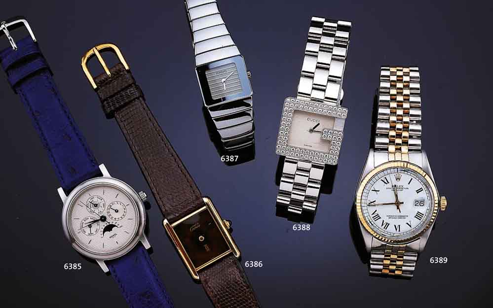 RADO DAMENARMBANDUHR, HIGH-TECH-KERAMICS, SE- RIE DIASTAR, HIGH-TECH-QUARTZWERK, BOMB. SAPHIRGL., ÜBER GES. GEH.-BEREICH VERLAUFEND, BOD. 4-FACH ...