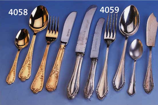 109-TEILIGES BESTECK, DEUTSCH, 30ER JAHRE, 800ER SILBER, VERTR. D. HÜLSE, BEST. AUS: 12 MESSER (GRIFFE GEFÜLLT, KLINGEN STAHL), 12 GABELN, 12 ...
