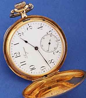 LONGINES HERRENTASCHENUHR SAVONETTE, SCHWEIZ UM 1906, 18 CT. ROSE-G, AUF SPRUNGDECKEL VER- SCHLUNGENES SCHMUCKMONOGR. PVN, EMAILBL. SIGN. , ...