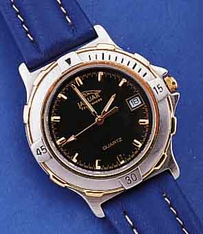 JAGUAR ARMBANDUHR, SCHWEIZ UM 1996, EDELST. MATT., LÜN. TEILW. VERG., EINSEIT. RASTEND, SAPHIRFLACHGL., HIGH-TECH-QUARTZWERK, LT. GRAV. AUF ...
