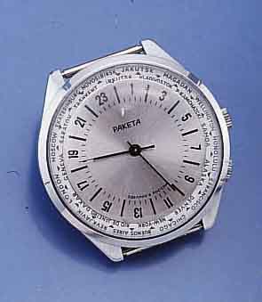 KONVOLUT: 3 HERRENARMBANDUHREN, RUSSLAND 1989-1992, 1X WOSTOK, TAUCHERUHR, 21 ST., AUTOMATISCHER AUFZUG, METALL HARTVERCHR., EDELST.-BODEN U. ...