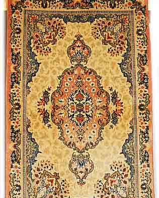 KACHMAR,PERSIEN CA 140 X 85 CM..FLOR WOLLE MIT SEIDE.EHZ 2.CA 10 JAHRE.