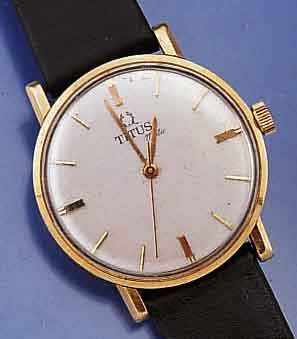 TITUS/SOLVIL HERRENARMBANDUHR AUTOMATIK, SCHWEIZ UM 1968, GG 750/000, BODEN U. GLASR. GEDR., AUßER LEDERB. U. KRONE ORIG.-ZUST., 17 ST., ...