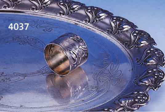 SERVIETTENRING UND ANBIETPLATTE, DEUTSCH UM 1900, REINER JUGENDSTIL, SERVIETTENRING AUS 800ER SILBER, BRUCKMANN & SÖHNE, INNENVERGOL DET, ...