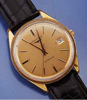 LONGINES HERRENARMBANDUHR AUTOMATIK, SCHWEIZ UM 1964, METALL VERG., BER., EDELST.-BODEN GESCHR., ZENTRALROTOR KUGELGEL., 25 ST., BASISKAL. FÜR ETA ...