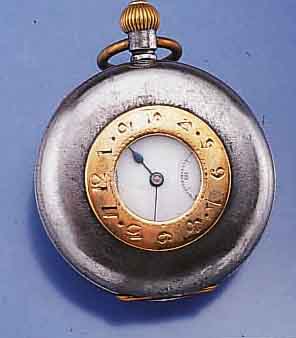 OMEGA HALBSAVONETTE-HERRENTASCHENUHR, STAHL BRÜN., AUßSENSTD.-ZEICHEN IN GG BER., AUßENVERGL. ZU ERS., SIGN. AUF EMAILBLATT SPÄTER, ...