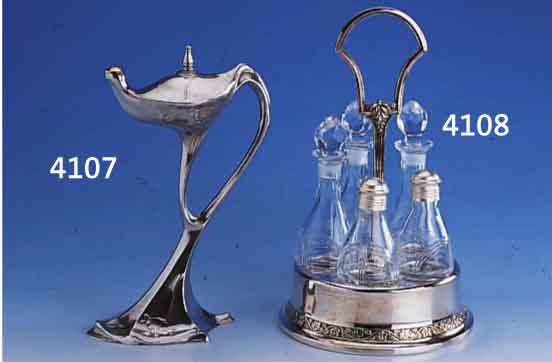 WMF-MENAGE, DEUTSCH CA. 1900/10, LEGIERUNG BRITANNIA, LEICHT BERIEBEN, UMLAUFEND WEIN- LAUBBÄNDERUNG, ORIG.GLASEINSATZE: SALZ/PFEFFER STREUER, 3 ...