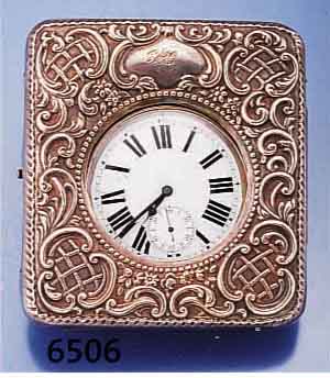 ÜBERGROßE HERRENTASCHENUHR, ARGENTAN, D. CA. 46 MM, IM ENGL. HOLZETUI, VORDERTEIL SILBERGE- PR., WIDMUNGSGRAV. U. MONOGR. HG 1907, AUF- STELLBAR, ...