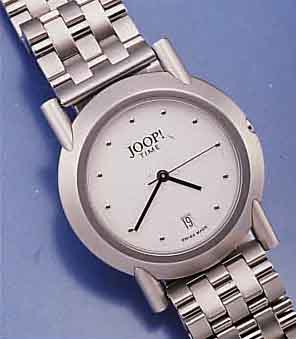 JOOP DESIGNERHERRENARMBANDUHR, SCHWEIZ UM 1998, EDELST. INCL. BAND, MATT., SAPHIRFLACH- GL., VOR SCHÄTZ. BATT. ERN., DOPP. UNSICHTB. FALTSCHL., ...