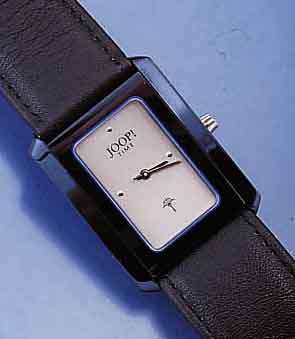 JOOP DESIGNERARMBANDUHR, SCHWEIZ/DEUTSCHL. UM 1998, SCHW. POL. EDELST.-GEH., SAPHIRGL., LEDERBD. M. STIFTSCHL., VERKAUFSLOGO, ORIG.- ETUI, ...