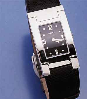 VERSACE DESIGNERHERRENARMBANDUHR, SCHWEIZ UM 1999, EDELST. POL., SEITL. SCHMUCKGEPR., BE- WEGL. BANDANST., BOMB. SAPHIRGL., HIGH-TECH- QUARTZW., ...