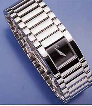 BAUME & MERCIER DAMENARMBANDUHR CATWALK, SCHWEIZ UM 1998, EDELST. POL. INCL. BAND M. DOPP. UNSICHTB. FALTSCHL., BOMB. SAPHIRGL., ...