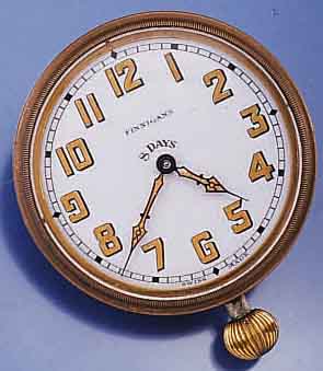 DOXA EINBAUUHR MIT ACHTTAGEWERK (AUF Z.B. REISEETUIS), SCHWEIZ UM 1925, BEZ. FINNIGANS 7 ST., BRÜCKEANKERKONSTR., GR. FEDERH., DE- ZENTR. ...