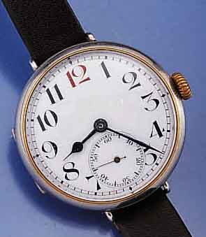 HERRENARMBANDUHR, SCHWEIZ UM 1918, NICKEL- SCHARNIERBODEN, GLASRD. AUFGEDR., PERF. EMAIL- BL. M. ROTER 12, GEBL. ORIG.-STAHLZEIGER, 15 ST., ...