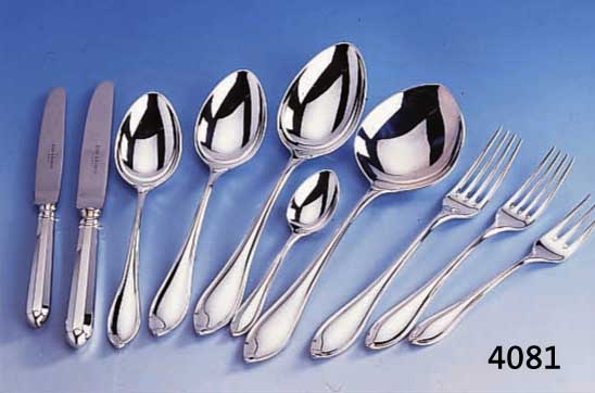 BESTECK FÜR 12 PERSONEN, 800ER SILBER, DEUTSCH, ROBBE & BERKING, MODELL NAVETTE, BEST. AUS: 12 MESSER (KLINGEN STAHL, GRIFFE GEFÜLLT), 12 ...