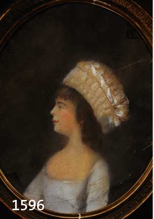 UNBEKANNTER MALER DES BIEDERMEIER, UM 1850, PROFILPORTRÄT EINES MÄDCHENS, PASTELL AUF PAPIER, MIT ALTEN KNICKSPUREN UND LEICHTEN WASSERSPUREN, ...