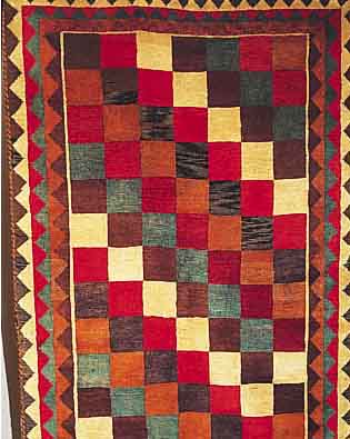 GABBEH,PERSIEN CA 219 X 123 CM..WOLLE AUF WO LLE.EHZ 2.CA 40 JAHRE.
