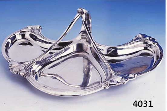 ANBIETSCHALE,, FRANKREICH PARIS, UM 1905, GALLIA, METALL VERSILBERT, REINER JUGEND- STIL, 3-GETEILT MIT GRIFF, 95 X 29.5 X 20 CM