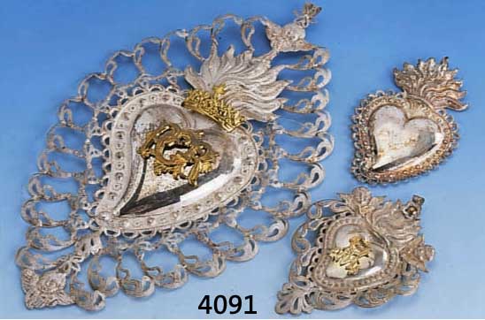 Konvolut 3 Silbervotivgaben: "Flammende Herzen", Silberblech geprÄgt, z.T. teil- vergoldet, z.T. min. besch., H ca. 11-28 cm