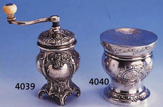 PFEFFERMÜHLE, DEUTSCH UM 1900, SILBER GEOR., BAROCKSTIL, FEIN PUNZIERT UND GRAV., KNAUF ELFENBEIN, GEBR.-SPUREN, SAMMELW., H CA. 13 CM
