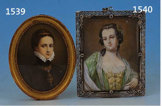 MINIATURMALEREI, WIEN ODER DRESDEN, UM 1900, SIGN. ZOCHKE, PORTRÄT EINER DAME, FEINE DIFFERENZIERTE GOUACHEMALEREI, CA. 8 X 6 CM, VERSILBERTER ...