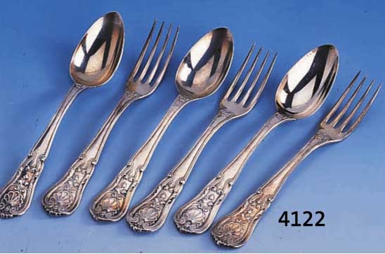 12 GABELN UND 12 LÖFFEL, EMILE PUIFORCAT, PARIS UM 1895, KLASSIZISMUS MIT JUGENDSTIL- EINSCHLAG, SCHWERE SILBERSCHMIEDEAUSFÜHRUNG, ...
