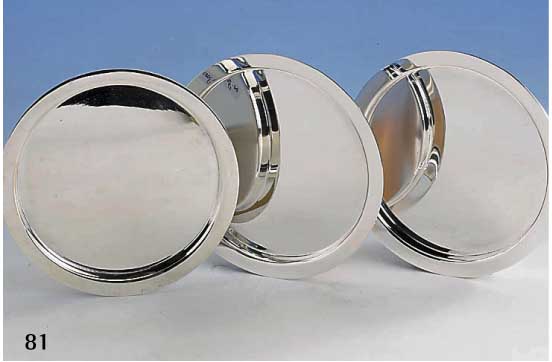 4 Untersetzer bzw. Butterteller, D. ca. 14 cm, Firma Gayer & Kraus SchwÄbisch GmÜnd, 925er Silber, glatte Form, total ca. 668 g, D. ca. 14 cm