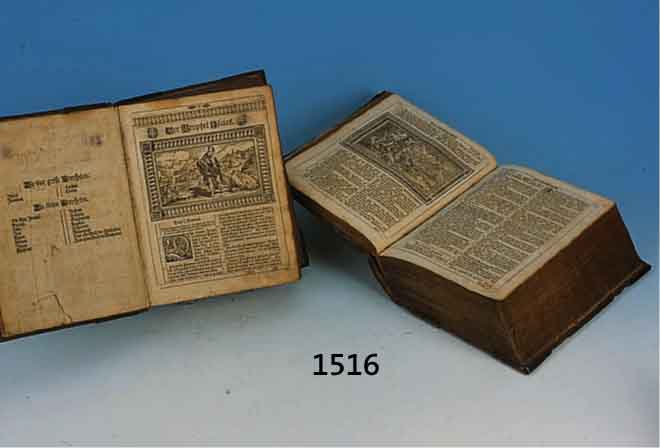 ZWEI BÜCHER: 1 X BIBEL, ENDTER BAMBERG 1705, ALTES UND NEUES TESTAMENT, REICH MIT KUPFER- STICHEN ILLUSTRIERT, DAZU: CASPAR ULENBERG: DIE ...