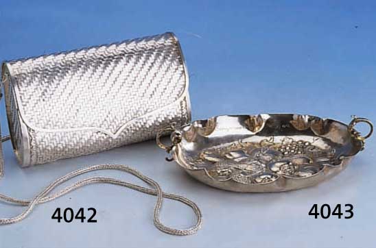 ABENDTASCHE, SILBER, GEFLOCHTEN, 9.5 X 16 X 5 CM, AUßEREUROPÄISCHE ARBEIT, CA. 310G, MIT LANGER TRAGEKETTE