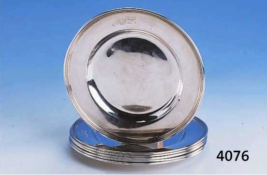 6 TELLER, AMERIKA UM 1910/15, 925ER SILBER, ZEITLOSE FORM, BES.-MONOGR., D CA. 15.5 CM, CA. 455 G