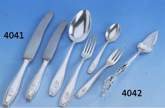 77-TLG. BESTECK, 90ER SILBERAUFLAGE, FIRMENMAR KE: OKA, REINER JUGENDSTIL, BESITZERMONOGR. AO LEG., BESTEHEND AUS 12 MENÜMESSER, 12 MENÜGABELN, ...